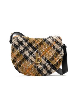 720x960_Burberry_Fall2024_unnamed-2