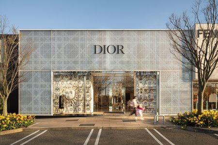 AM_Dior_storefront_AM_2024PB06_4935