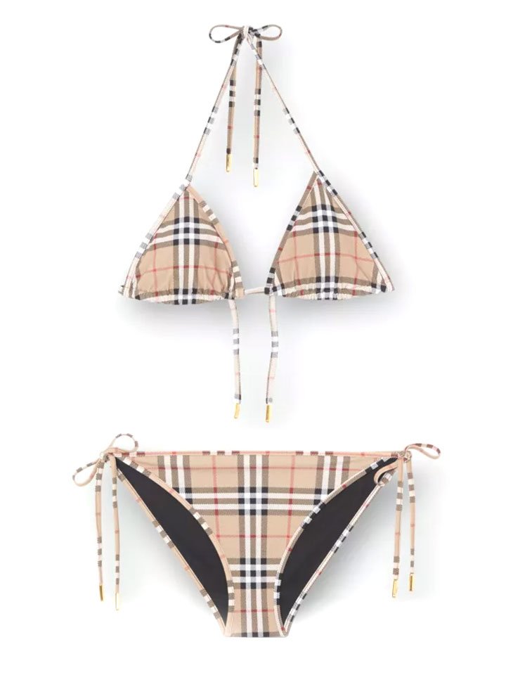 Burberry_Bikini_Summer_Chic_Screen-Shot-2022-06-10-at-9.42.52-AM