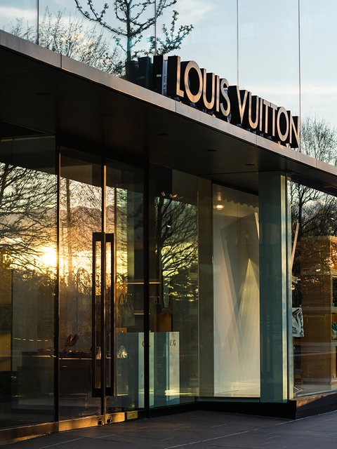Louis Vuitton Locations Long Island Nylon