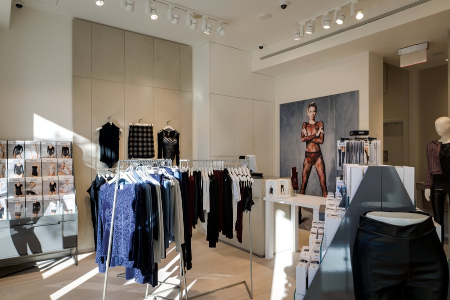 Americana Manhasset Capitalizes on Its Luxe Leanings – WWD