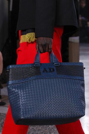 Americana Manhasset - Bottega Veneta's Point bag embodies the